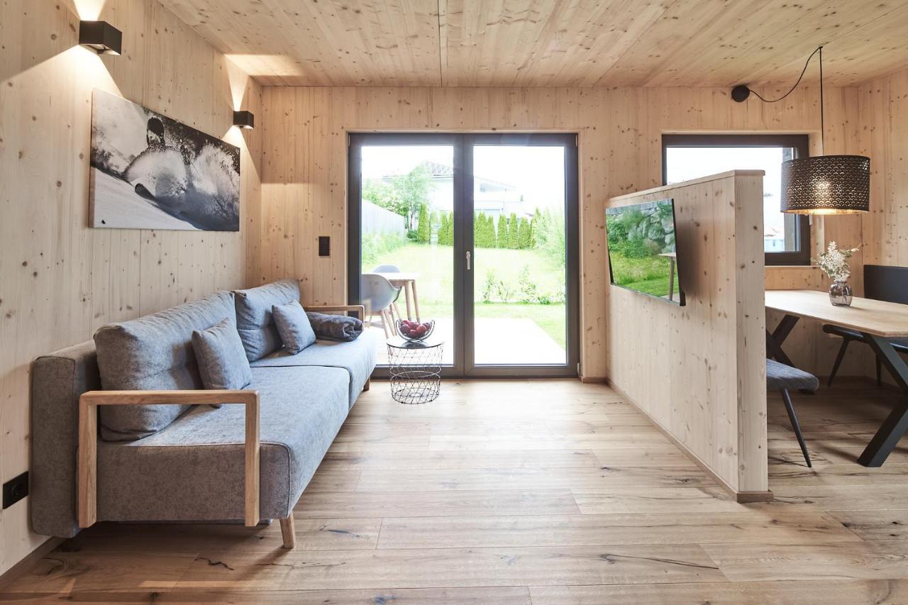 Black Forest Lodges - Gehobene Ferienwohnungen Mit Privatsaunas Tulfes Luaran gambar