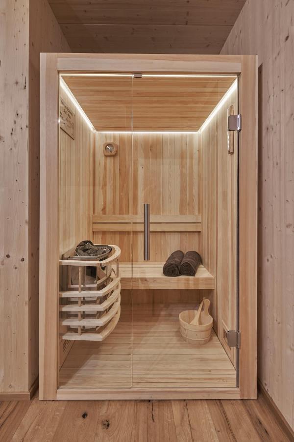 Black Forest Lodges - Gehobene Ferienwohnungen Mit Privatsaunas Tulfes Luaran gambar
