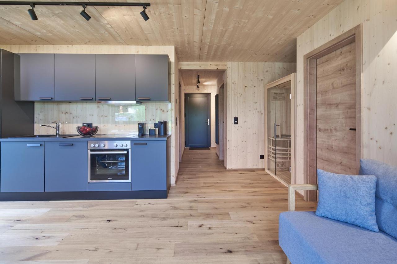 Black Forest Lodges - Gehobene Ferienwohnungen Mit Privatsaunas Tulfes Luaran gambar