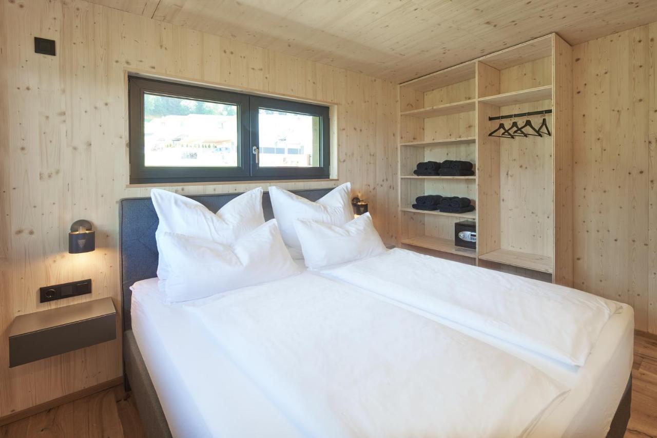 Black Forest Lodges - Gehobene Ferienwohnungen Mit Privatsaunas Tulfes Luaran gambar